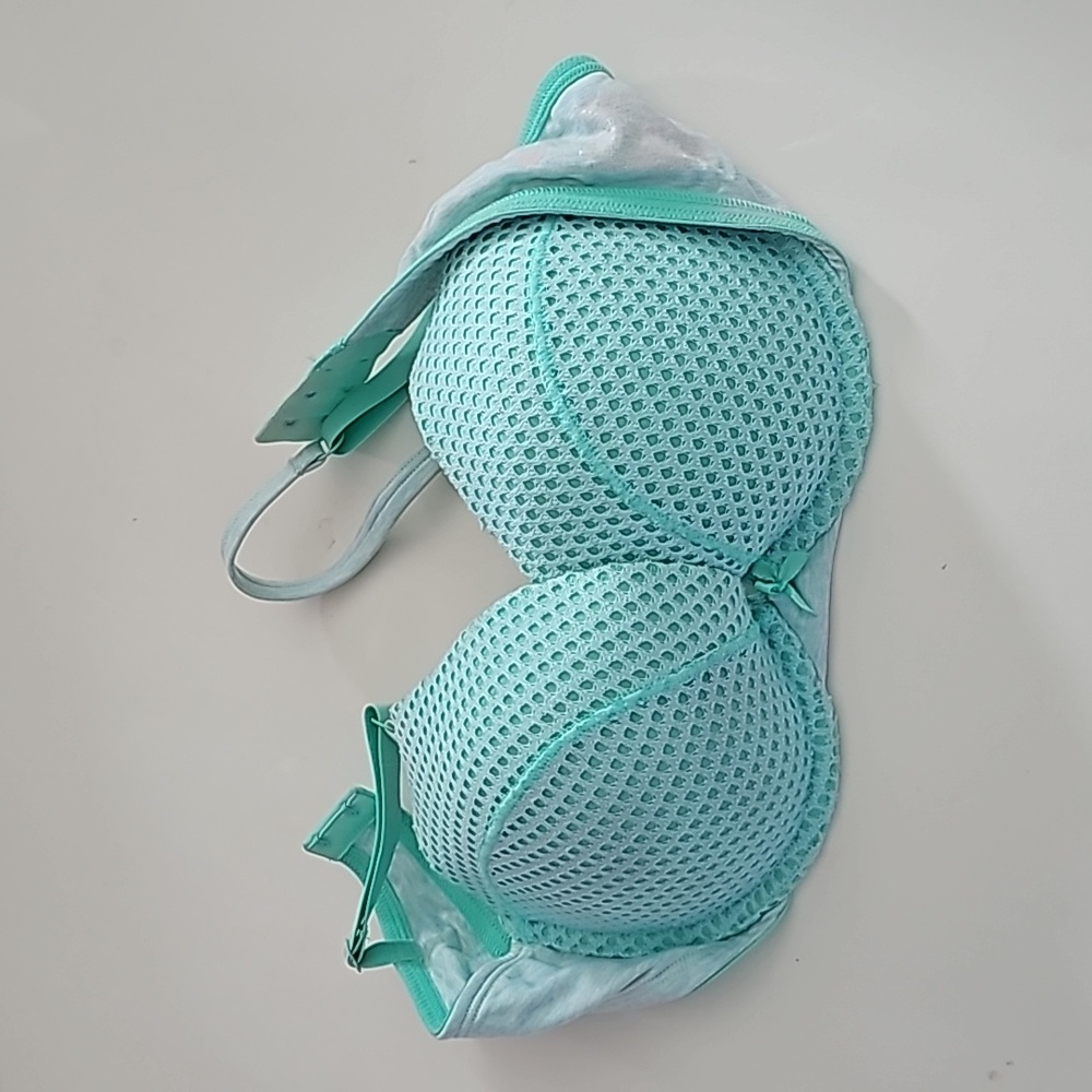 Victoria Secret bra 34D (S)